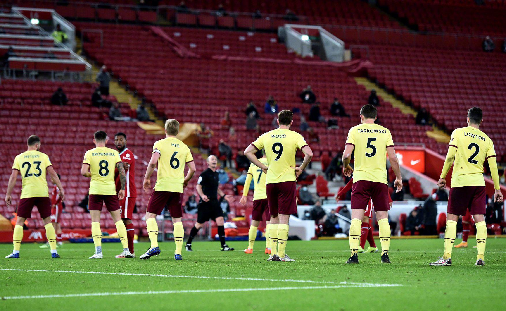 现代足球中 现代足球中